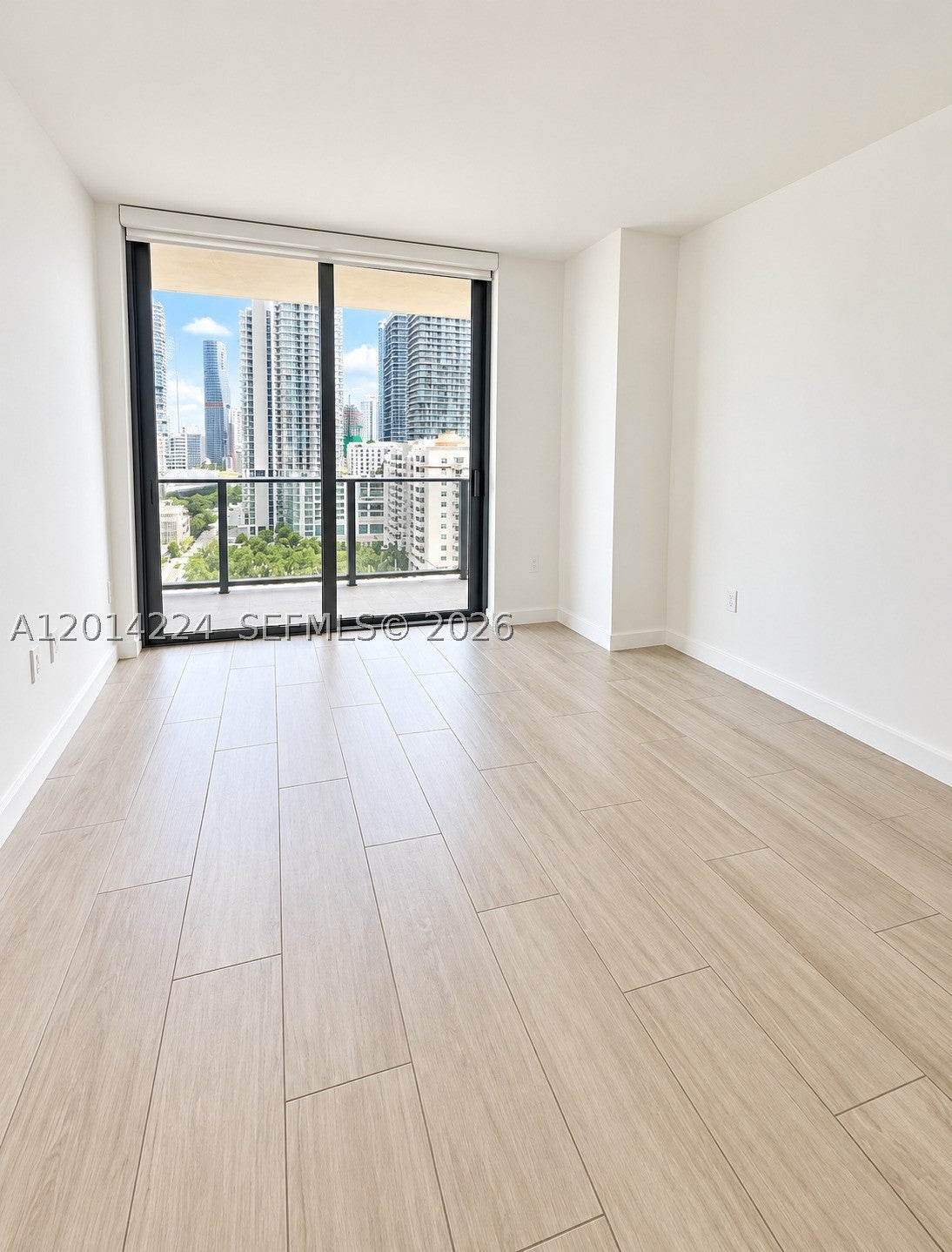 45 SW 9th St 1104