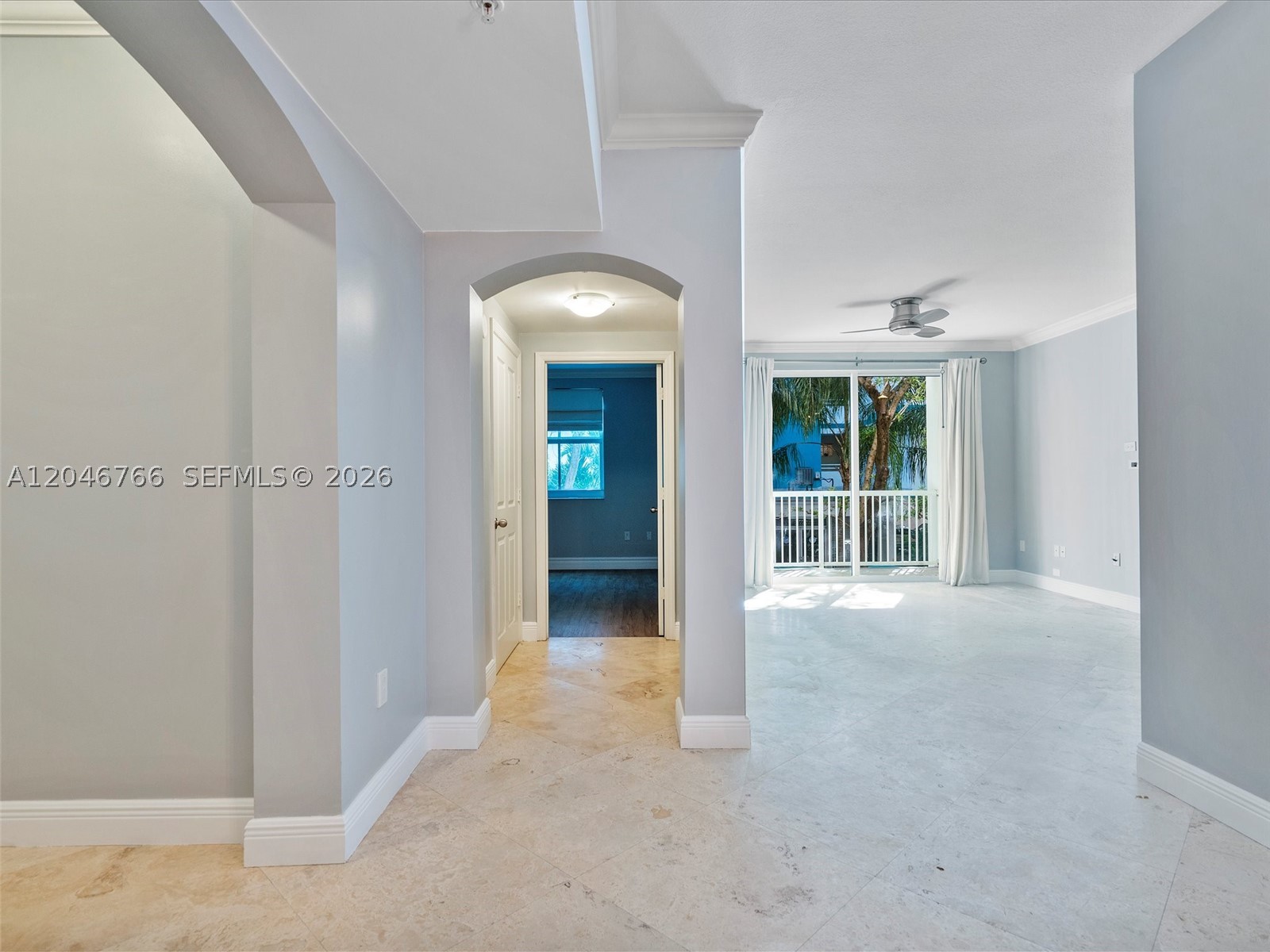 9172 Collins Ave 216