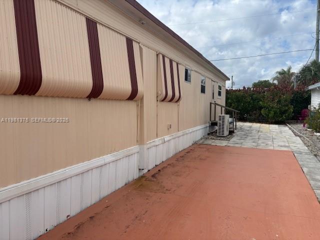 WOODBRIDGE MOBILE VILLAGE - Residential