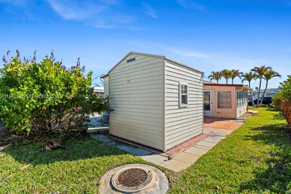 WOODBRIDGE MOBILE VILLAGE - Residential