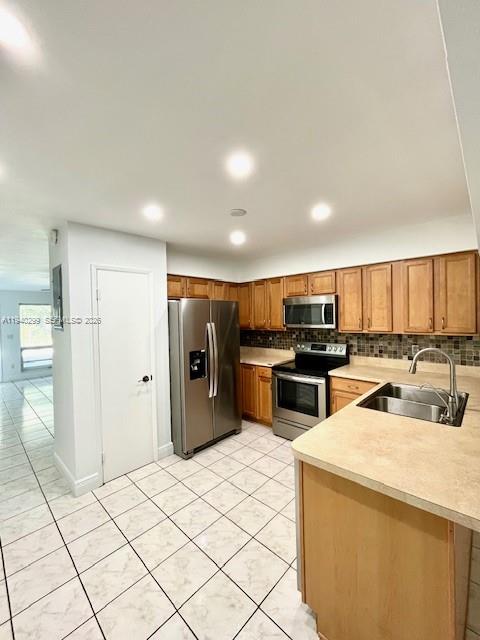 CORAL RIDGE ISLES - Residential Lease