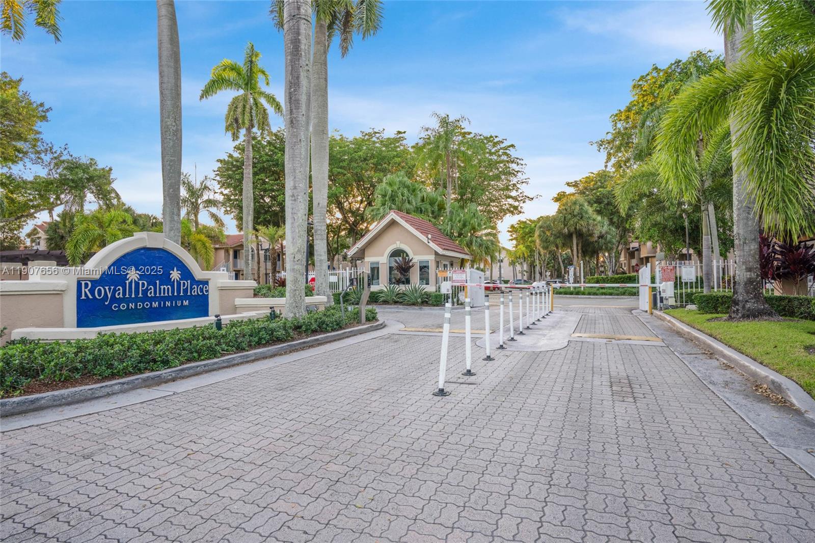 ROYAL PALM PLACE - Residential Lease