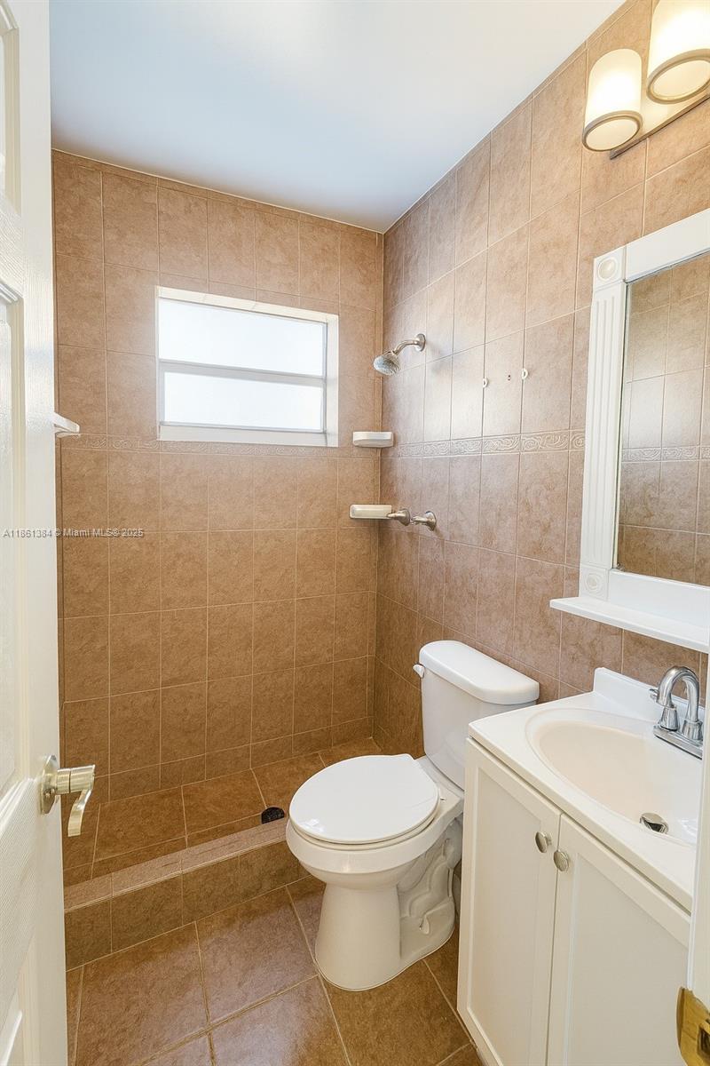 TAMARAC LAKES NORTH 3RD S - Residential