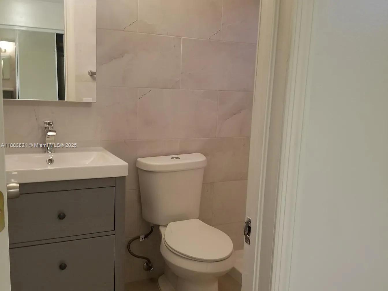 CORAL TERR SEC 1 - Residential Lease