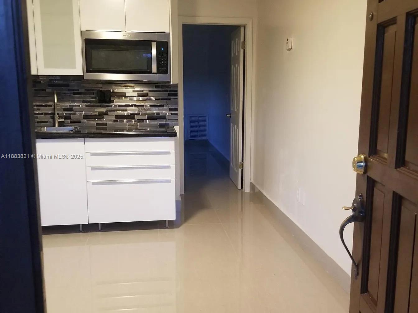 CORAL TERR SEC 1 - Residential Lease