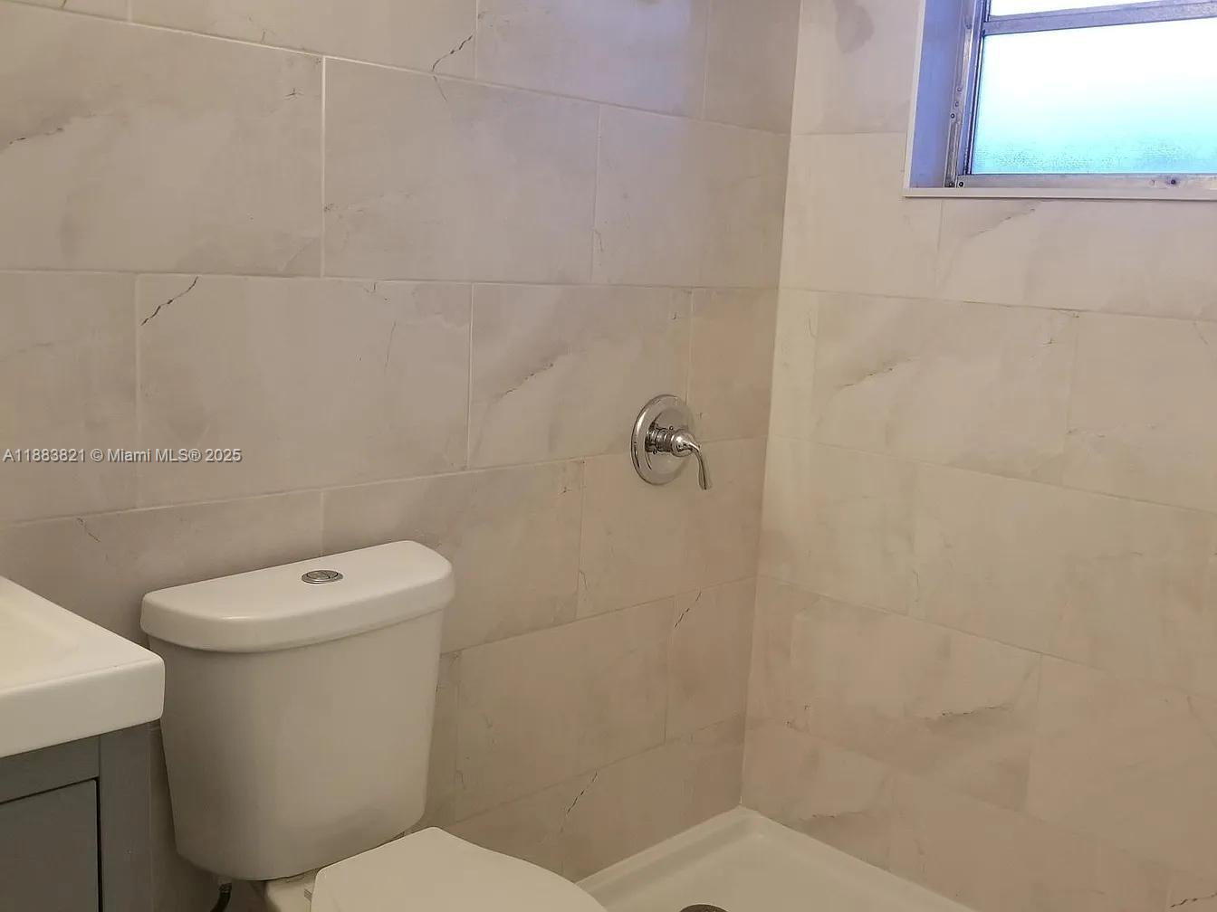 CORAL TERR SEC 1 - Residential Lease