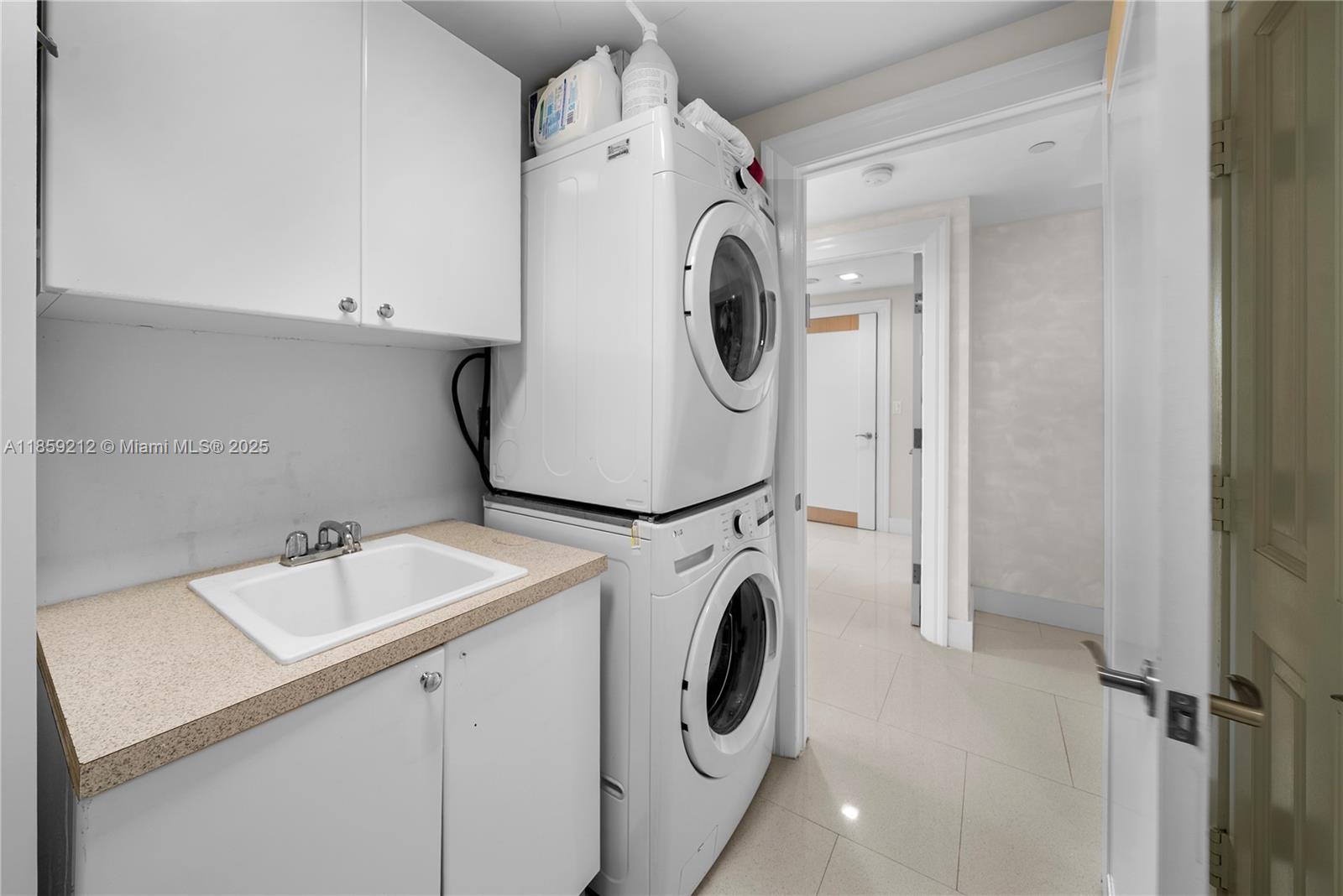 ACQUALINA OCEAN RESIDENCE - Residential