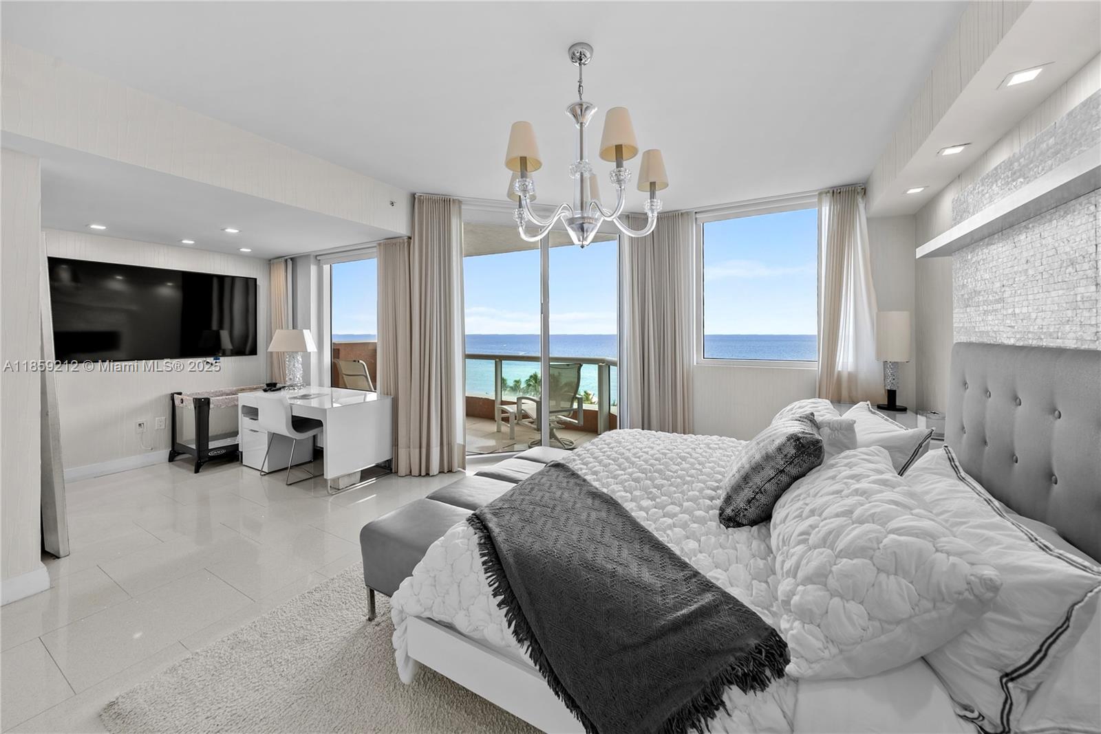 ACQUALINA OCEAN RESIDENCE - Residential