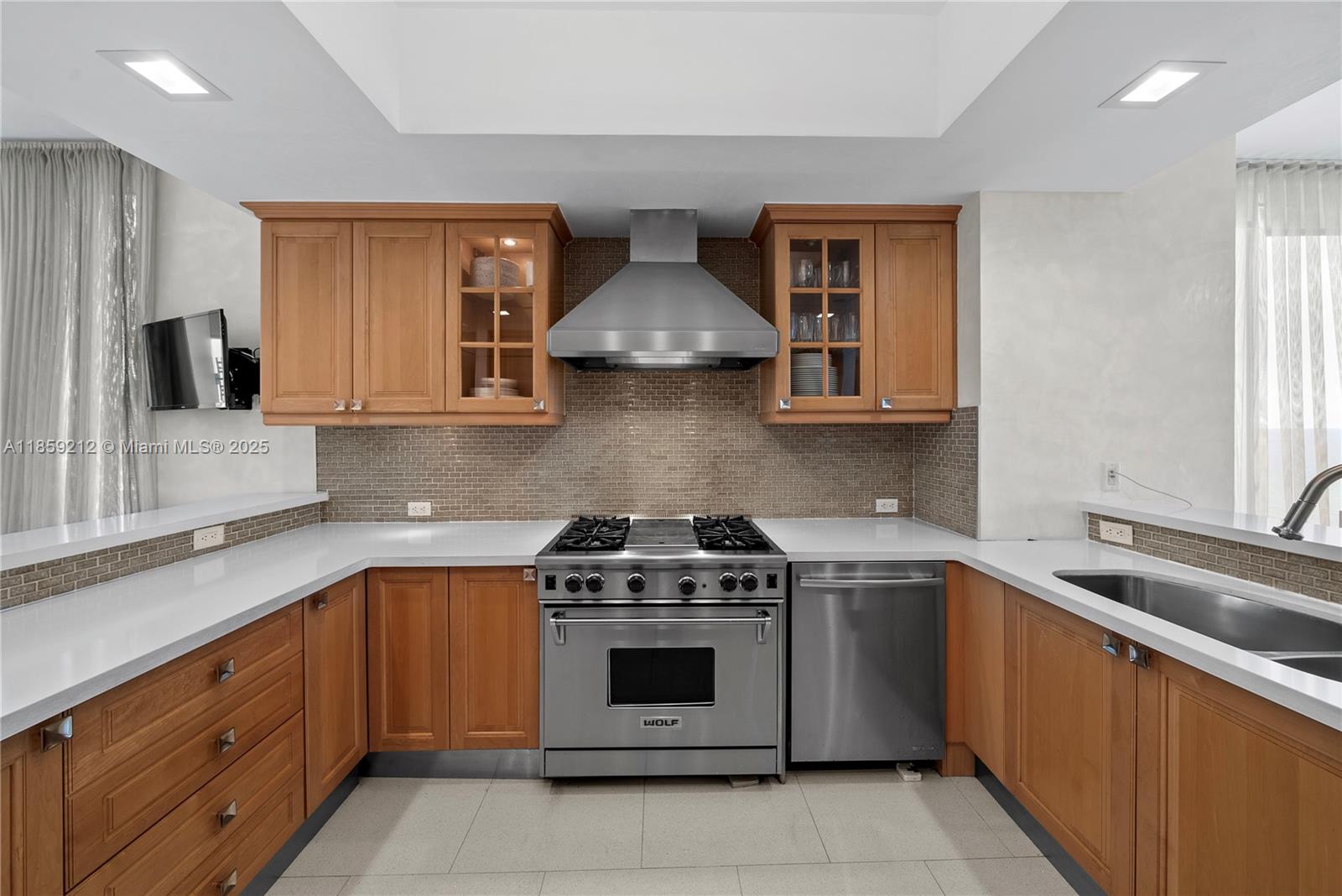 ACQUALINA OCEAN RESIDENCE - Residential