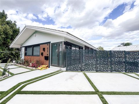 425 NE 103rd St 425 Miami Shores FL 33138