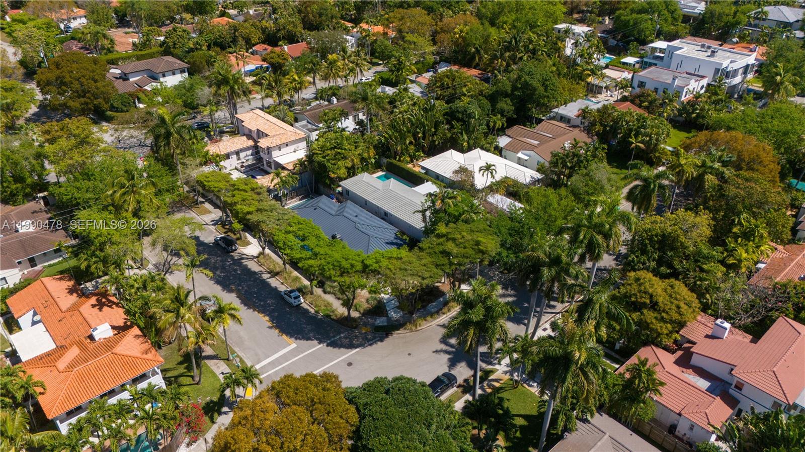 BELLE MEADE - Residential