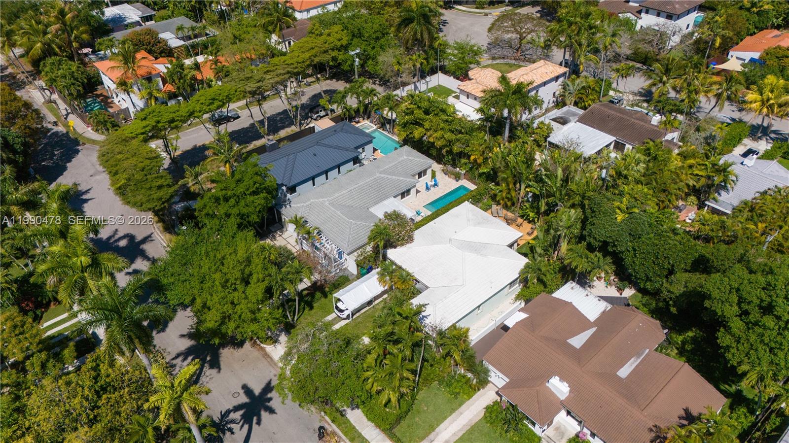 BELLE MEADE - Residential