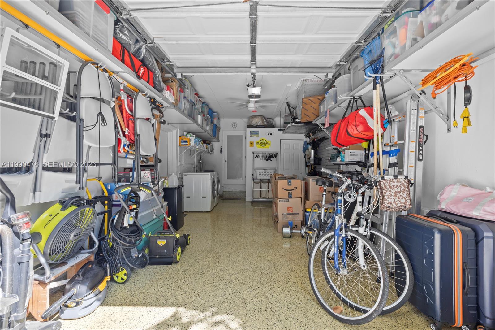 BELLE MEADE - Residential