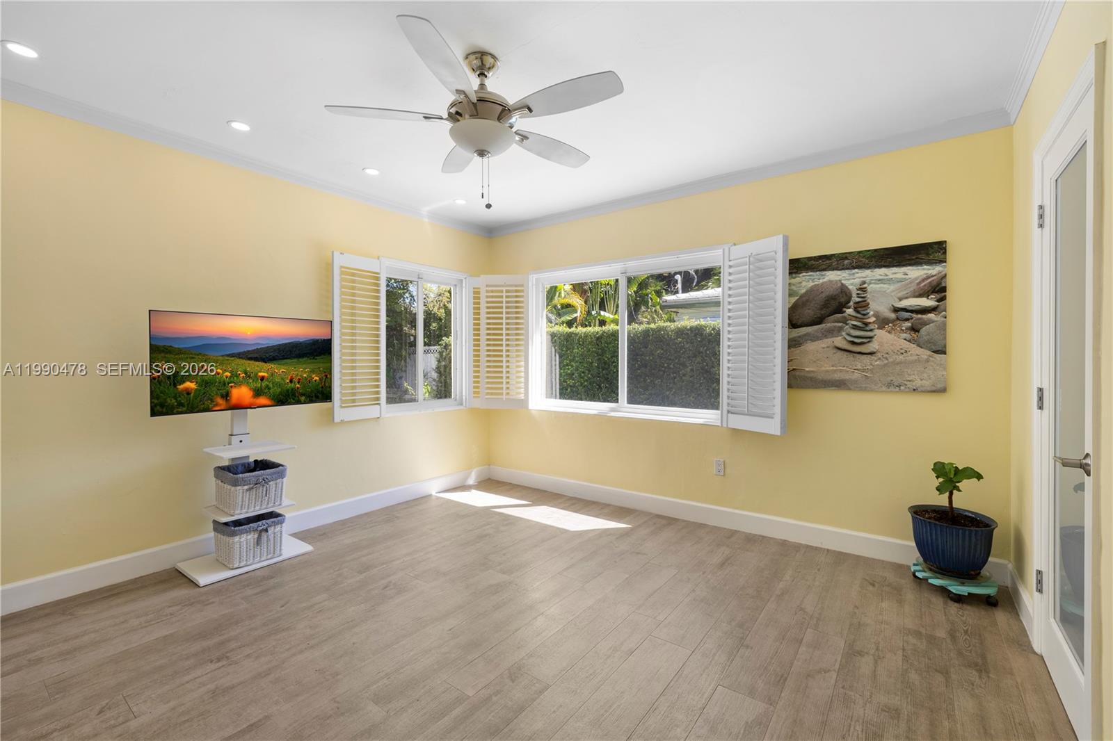 BELLE MEADE - Residential