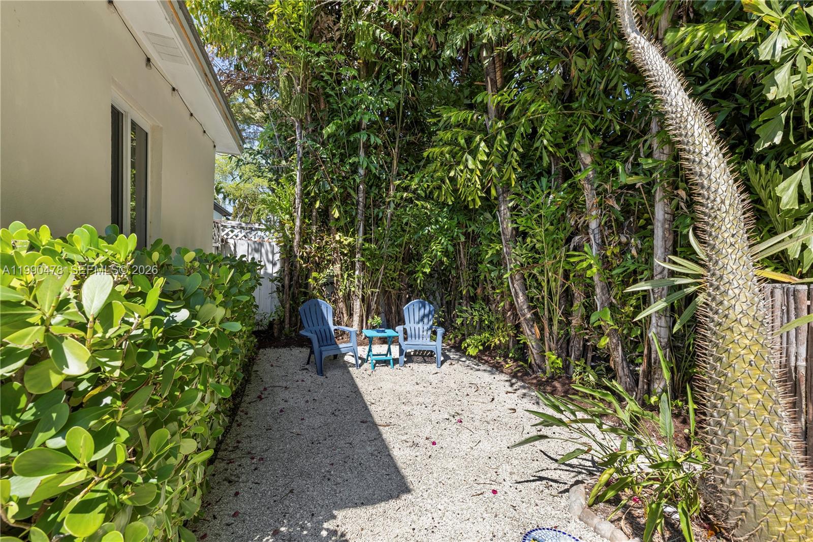 BELLE MEADE - Residential