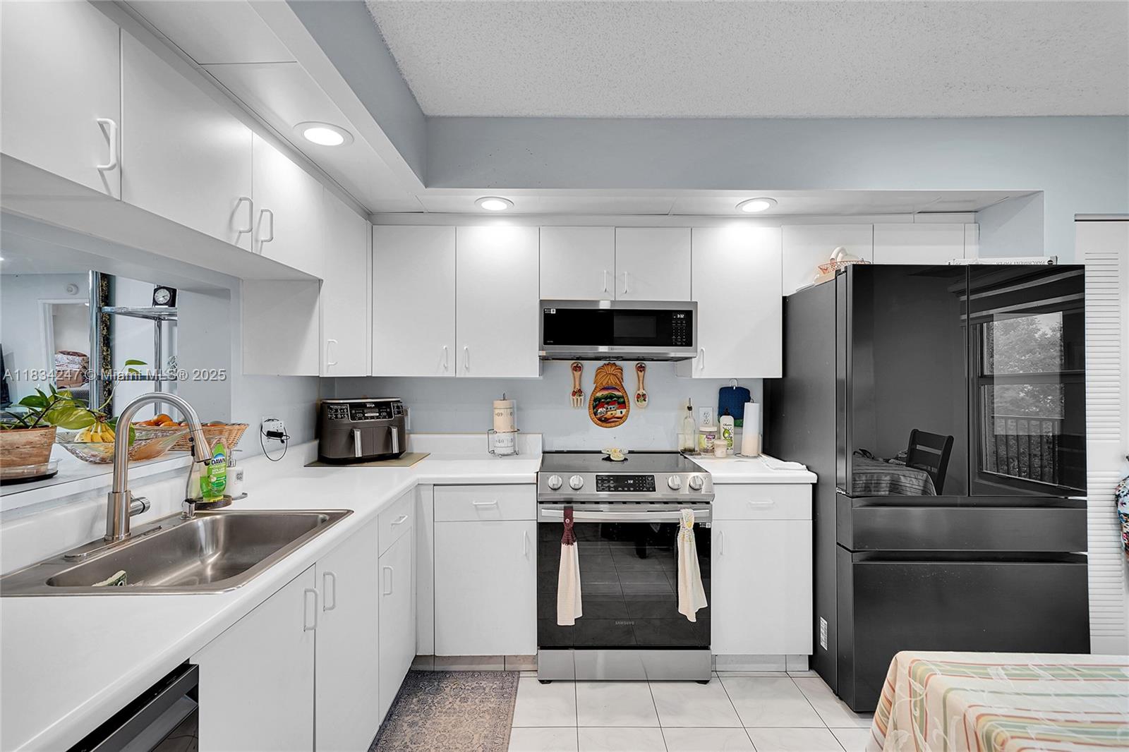 PLYMOUTH AT CENTURY VILLA - Residential