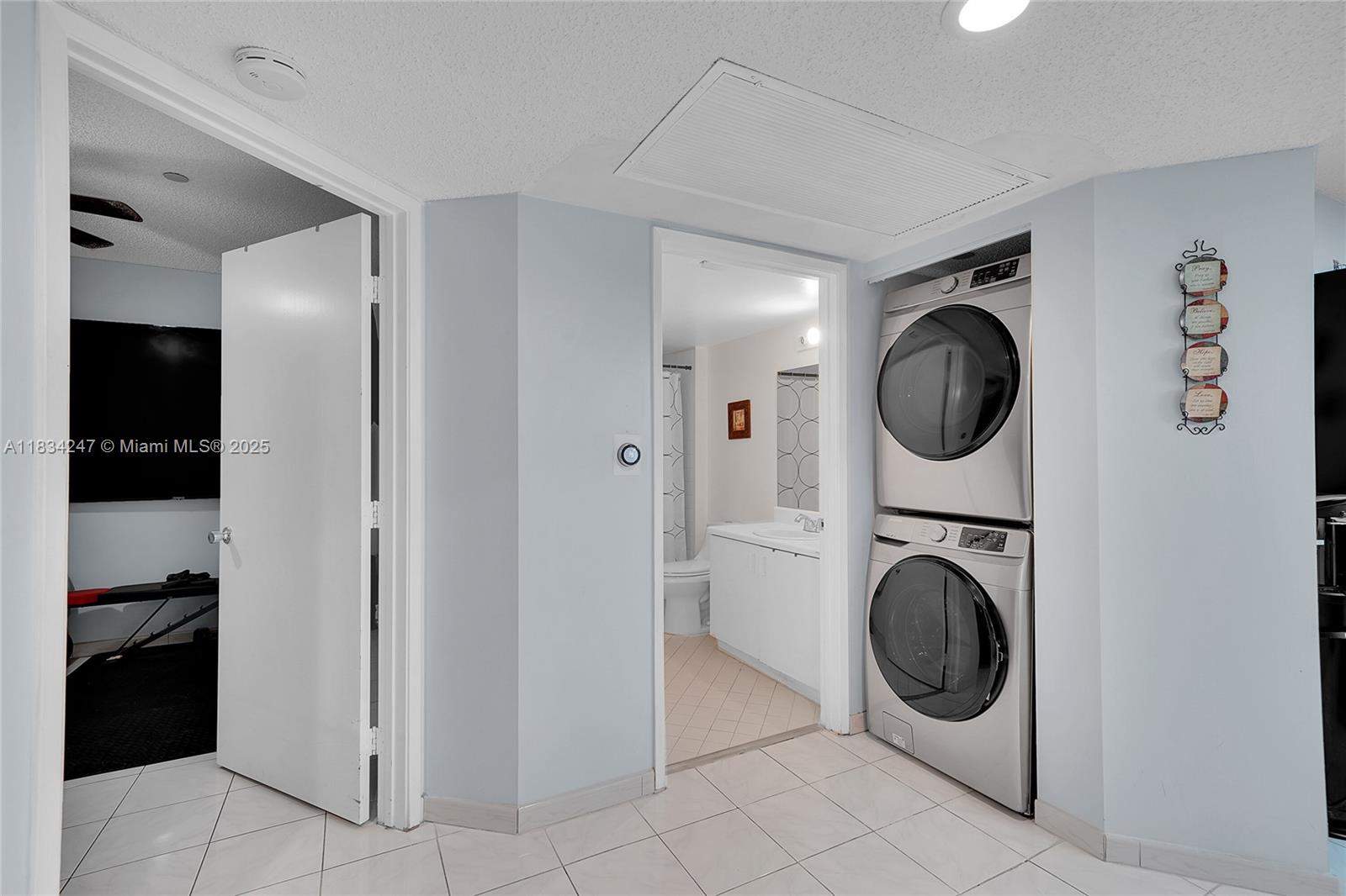 PLYMOUTH AT CENTURY VILLA - Residential