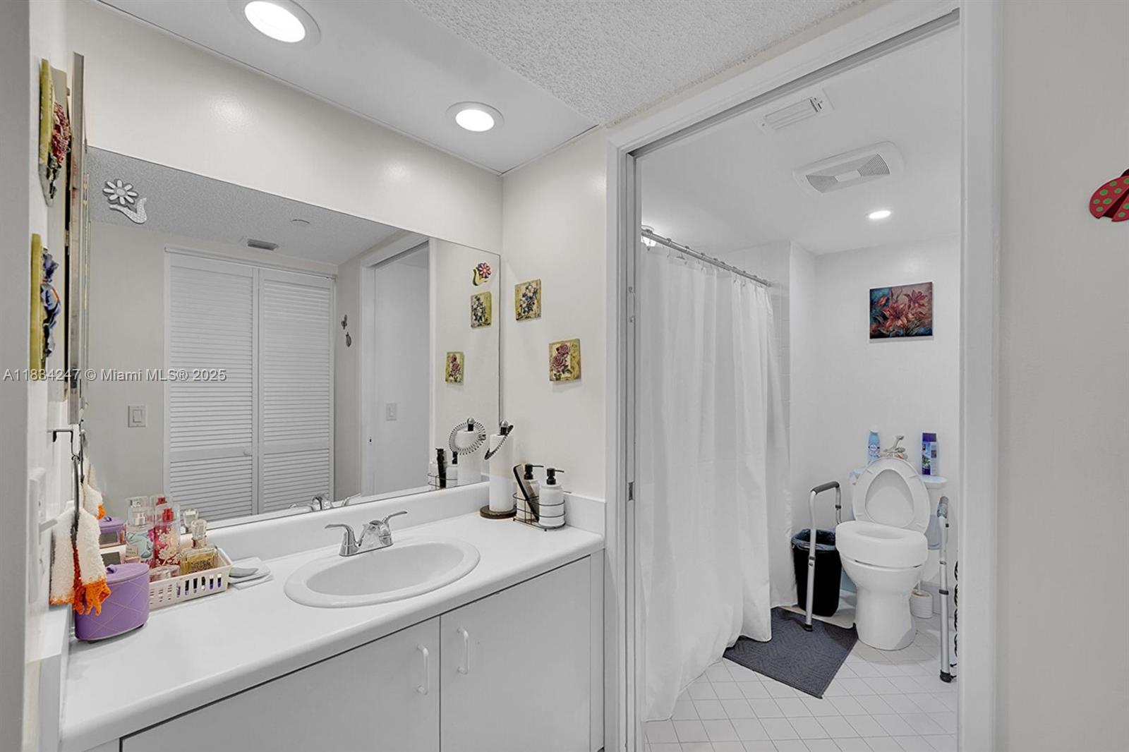 PLYMOUTH AT CENTURY VILLA - Residential