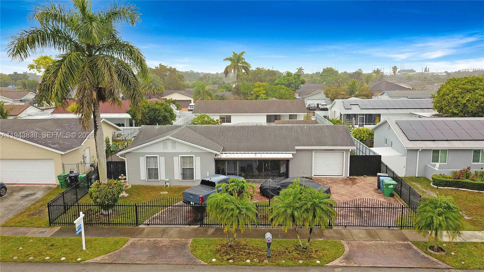 MEADOW WOOD MANOR SEC 5 - Residential