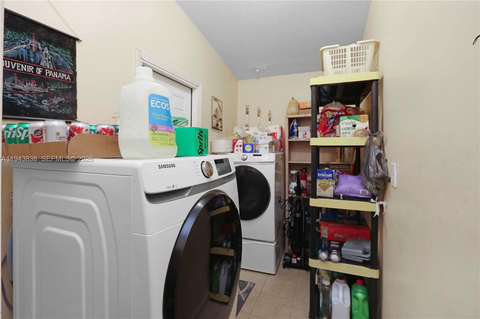 MEADOW WOOD MANOR SEC 5 - Residential