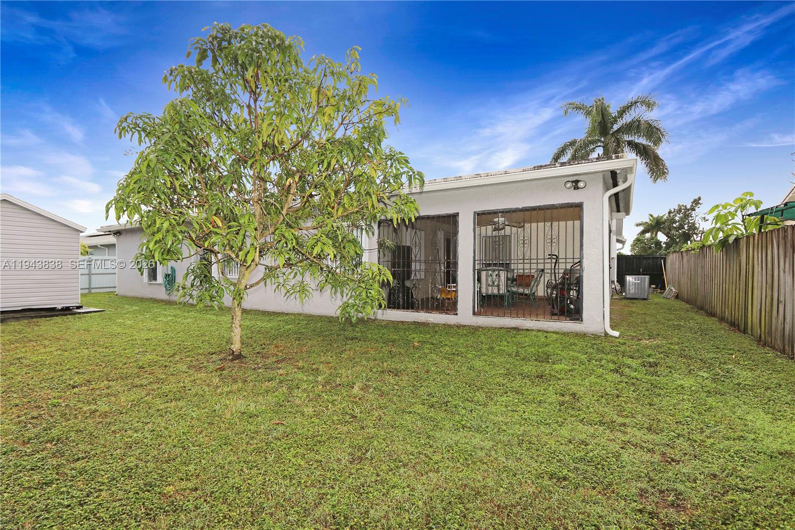 MEADOW WOOD MANOR SEC 5 - Residential