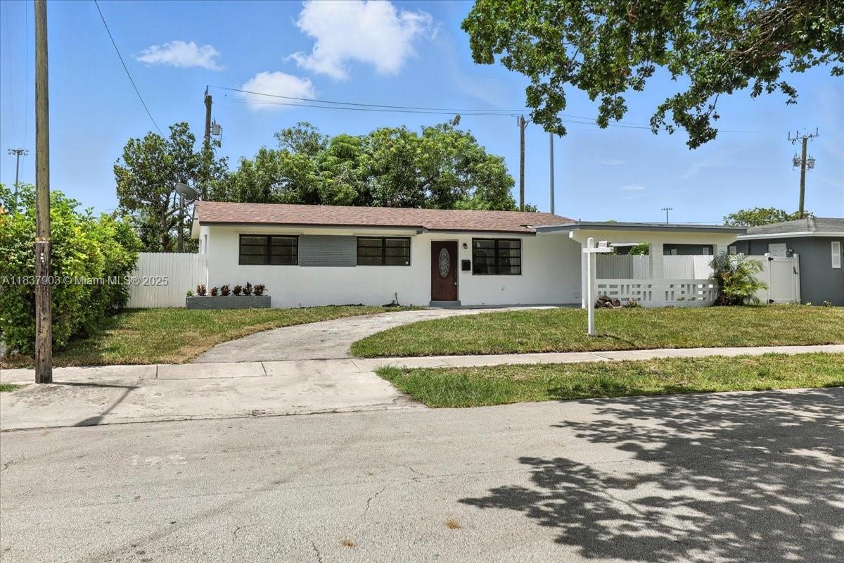 6424 Pierce St, Hollywood, FL, 33024/$525,000 1 6424 Pierce St