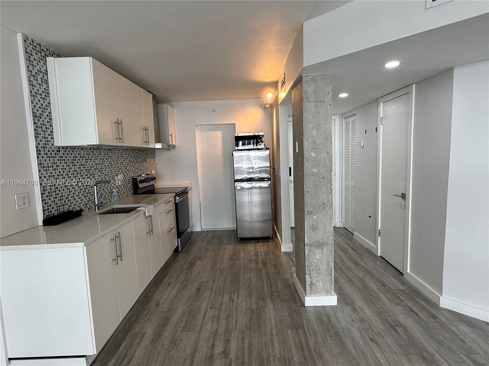 IMPERIAL TOWERS CONDO - Residential Lease