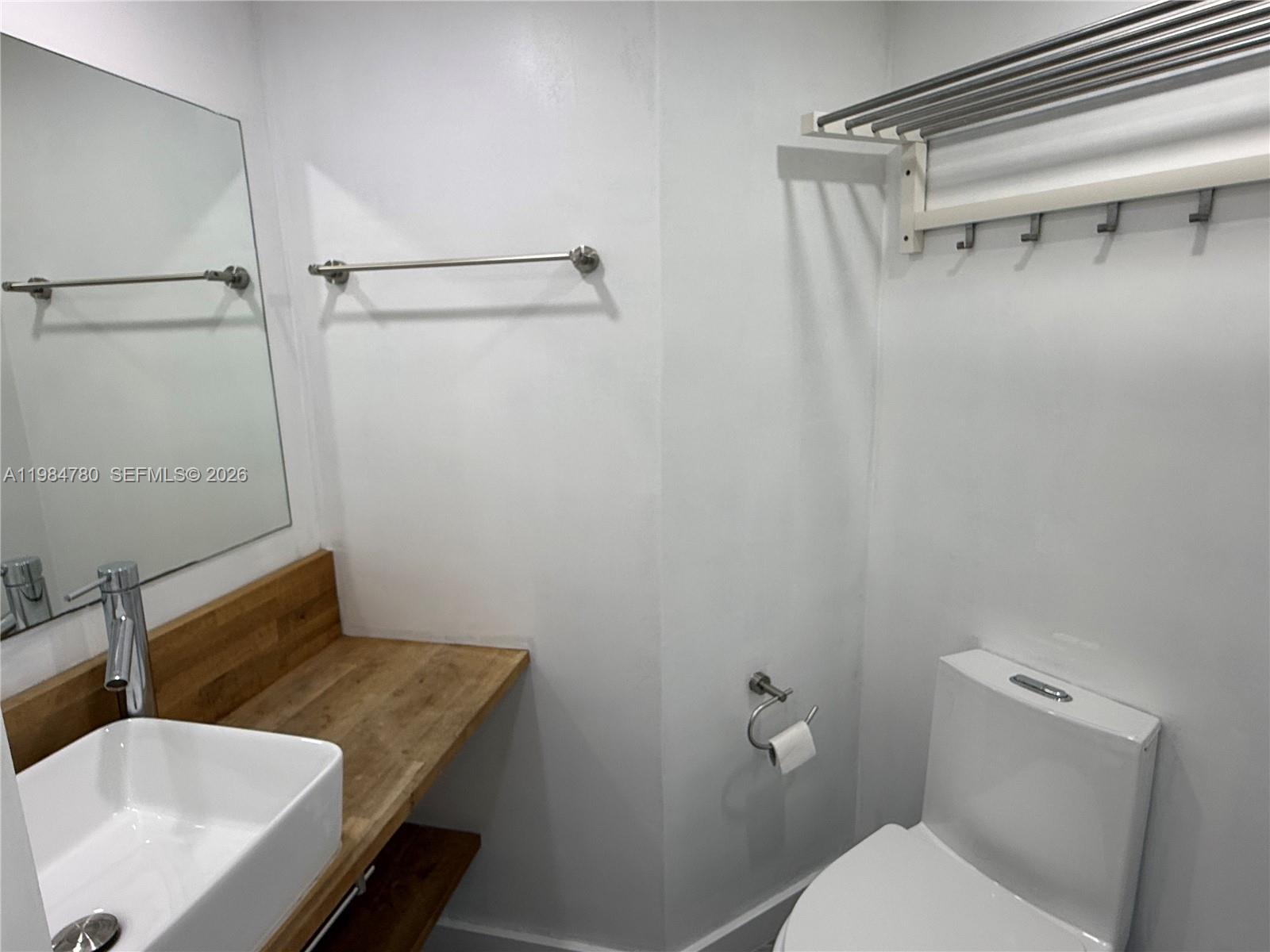 IMPERIAL TOWERS CONDO - Residential Lease