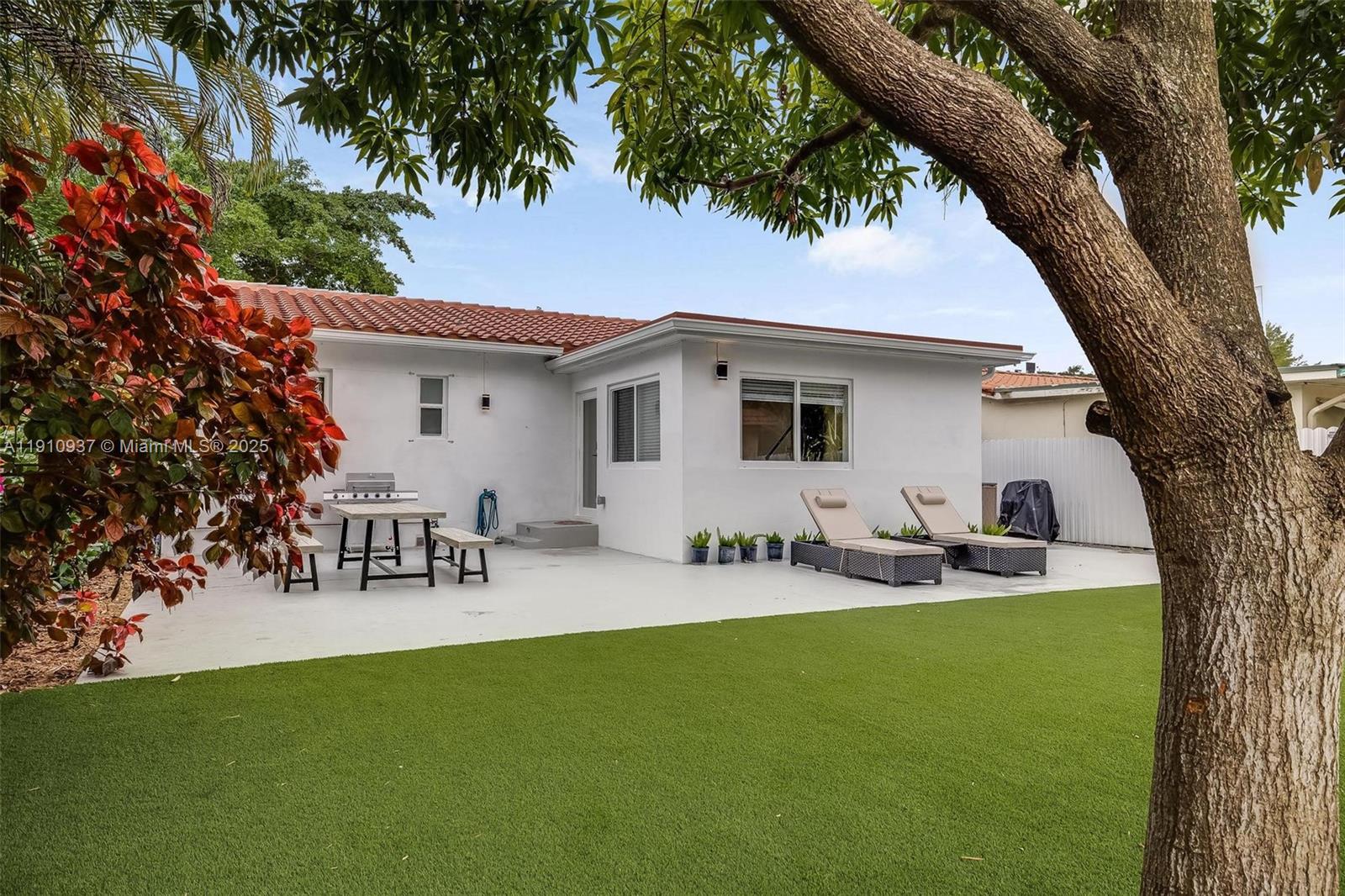 PARKDALE - Residential Lease