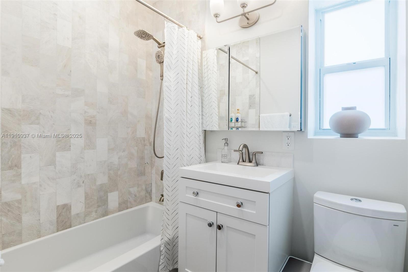 PARKDALE - Residential Lease