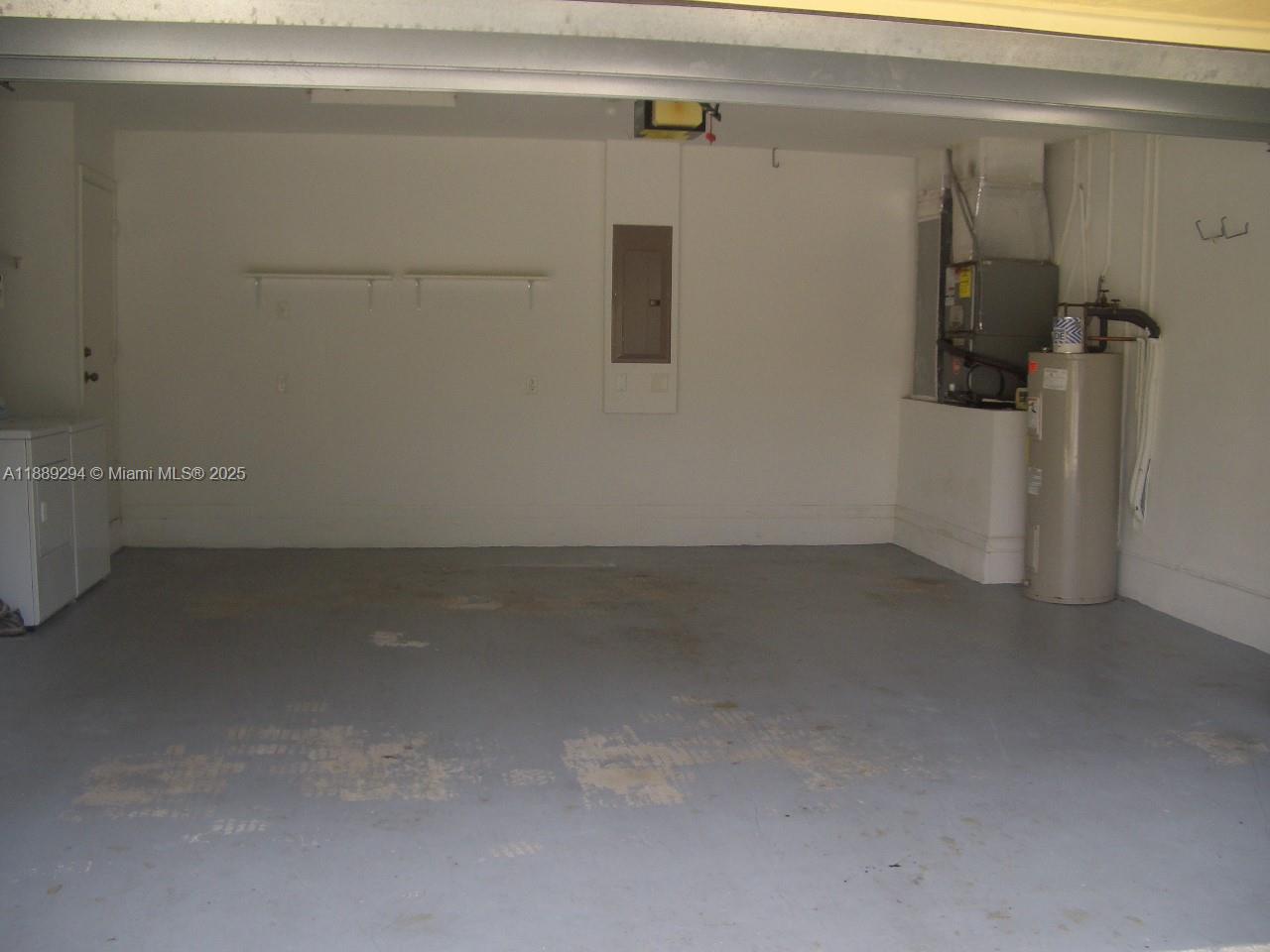 SECTOR 2-PARCELS 12 13 14 - Residential Lease