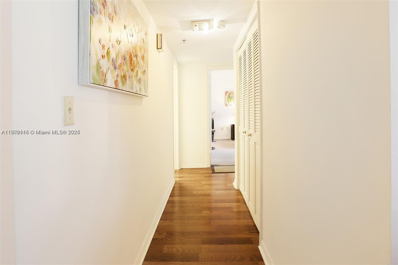 HILLCREST EAST NO 27 COND - Residential