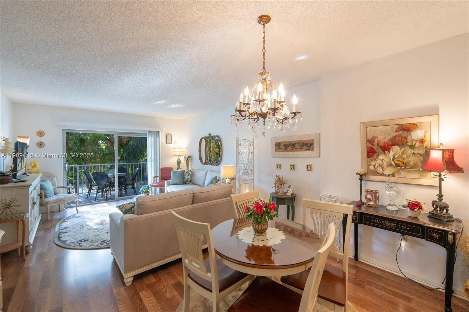 HILLCREST EAST NO 27 COND - Residential