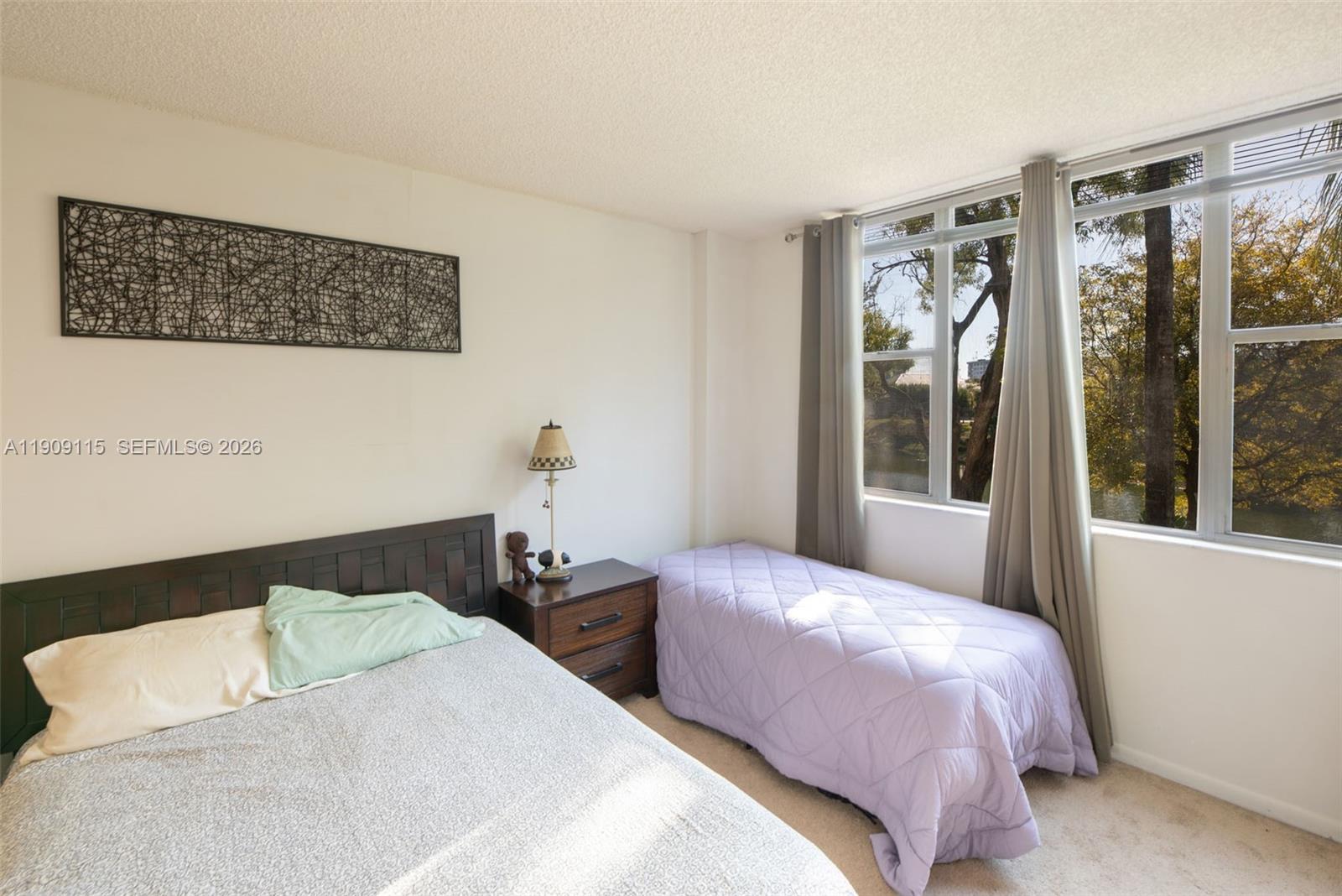 HILLCREST EAST NO 27 COND - Residential