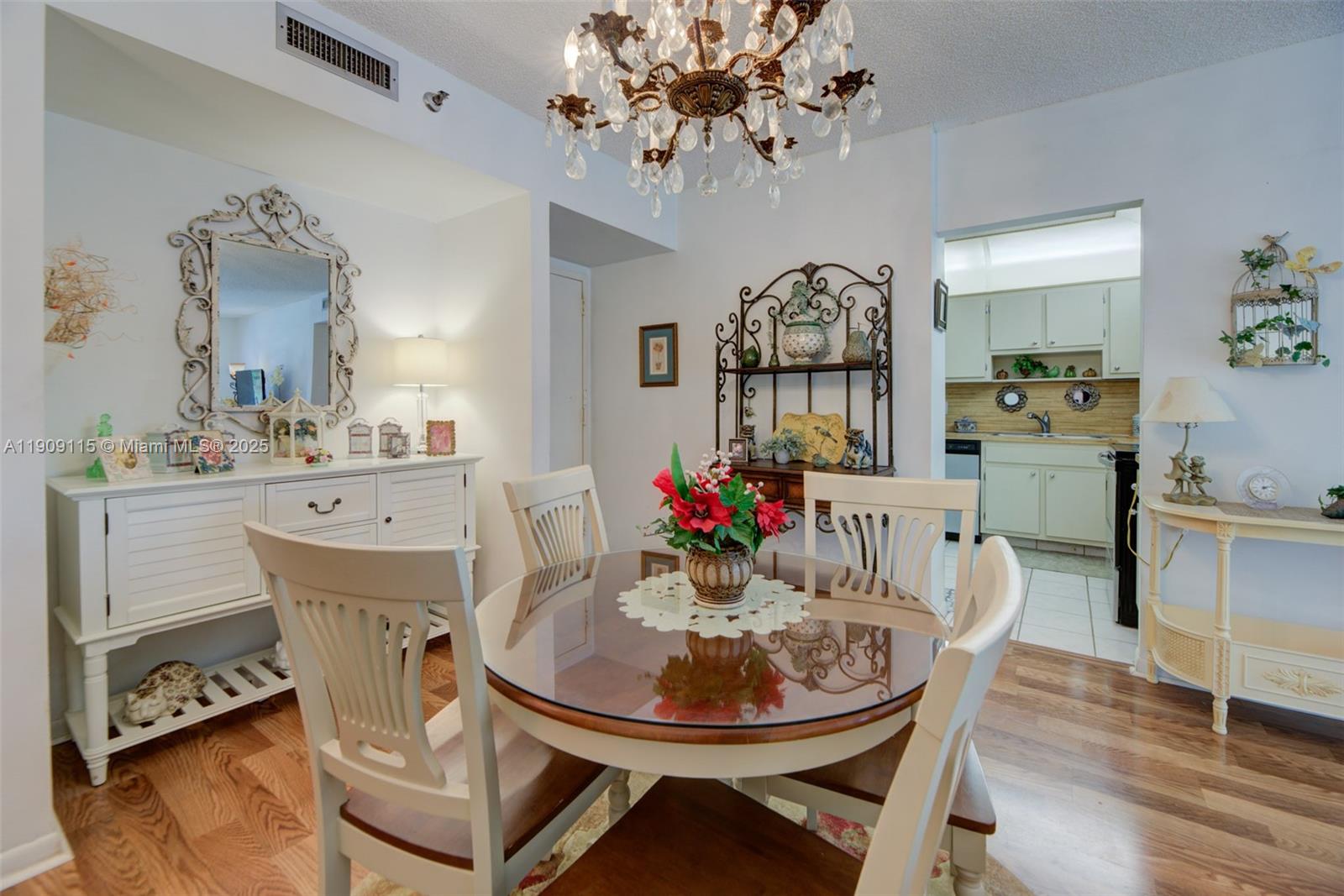 HILLCREST EAST NO 27 COND - Residential