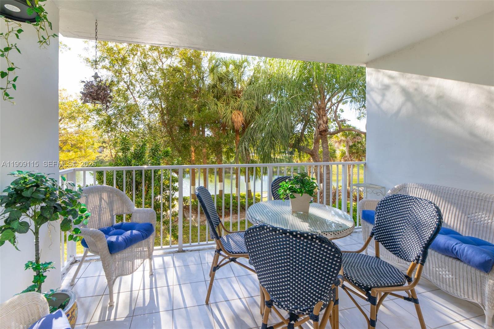 HILLCREST EAST NO 27 COND - Residential