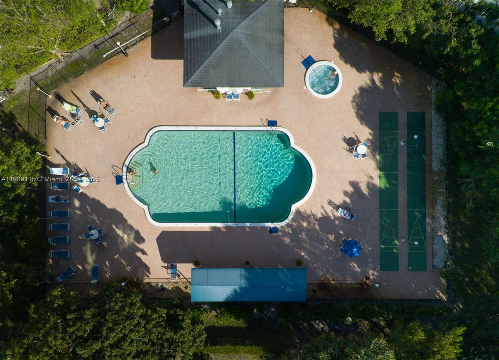 HILLCREST EAST NO 27 COND - Residential