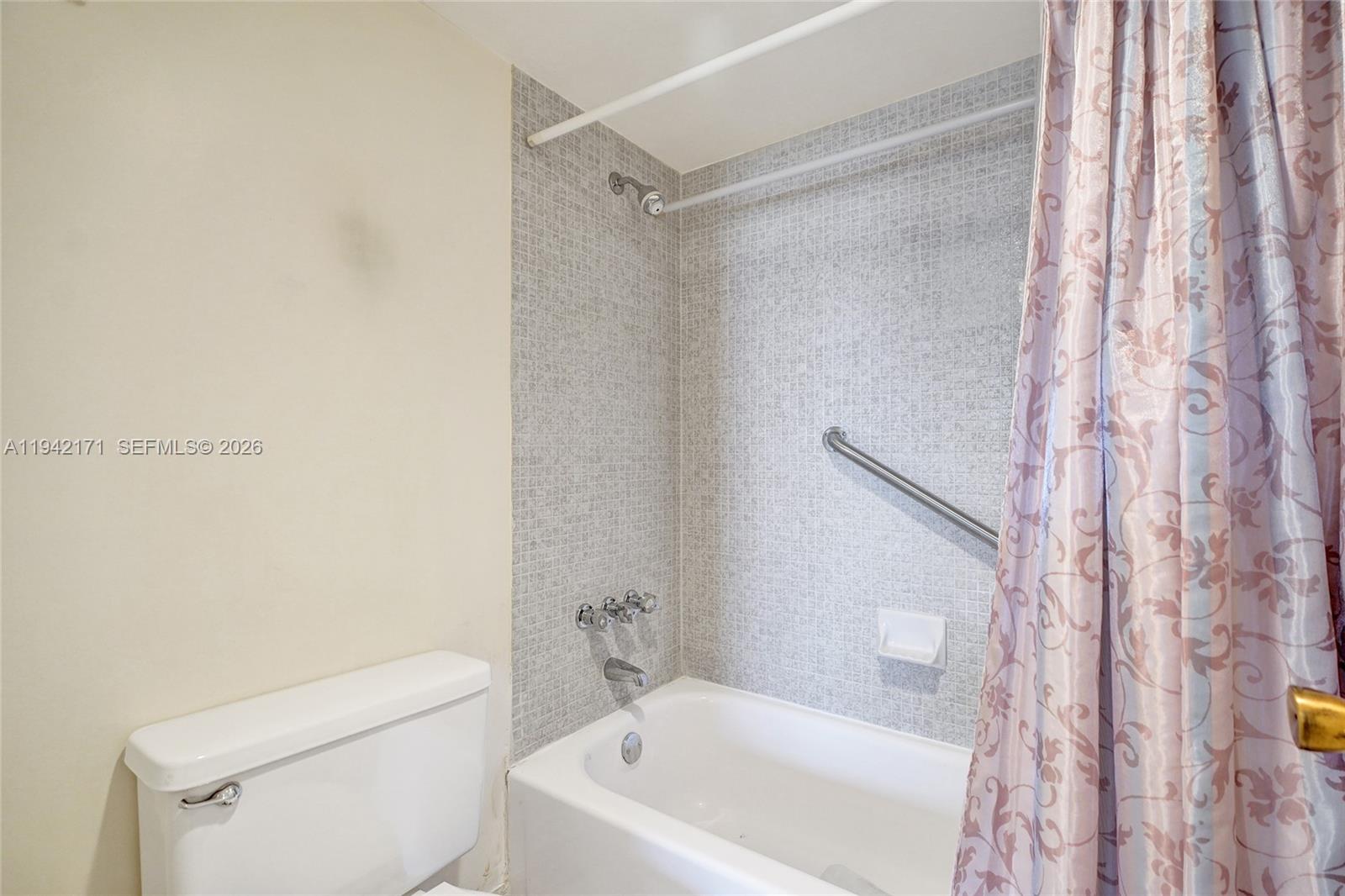 WILSHIRE CONDO - Residential