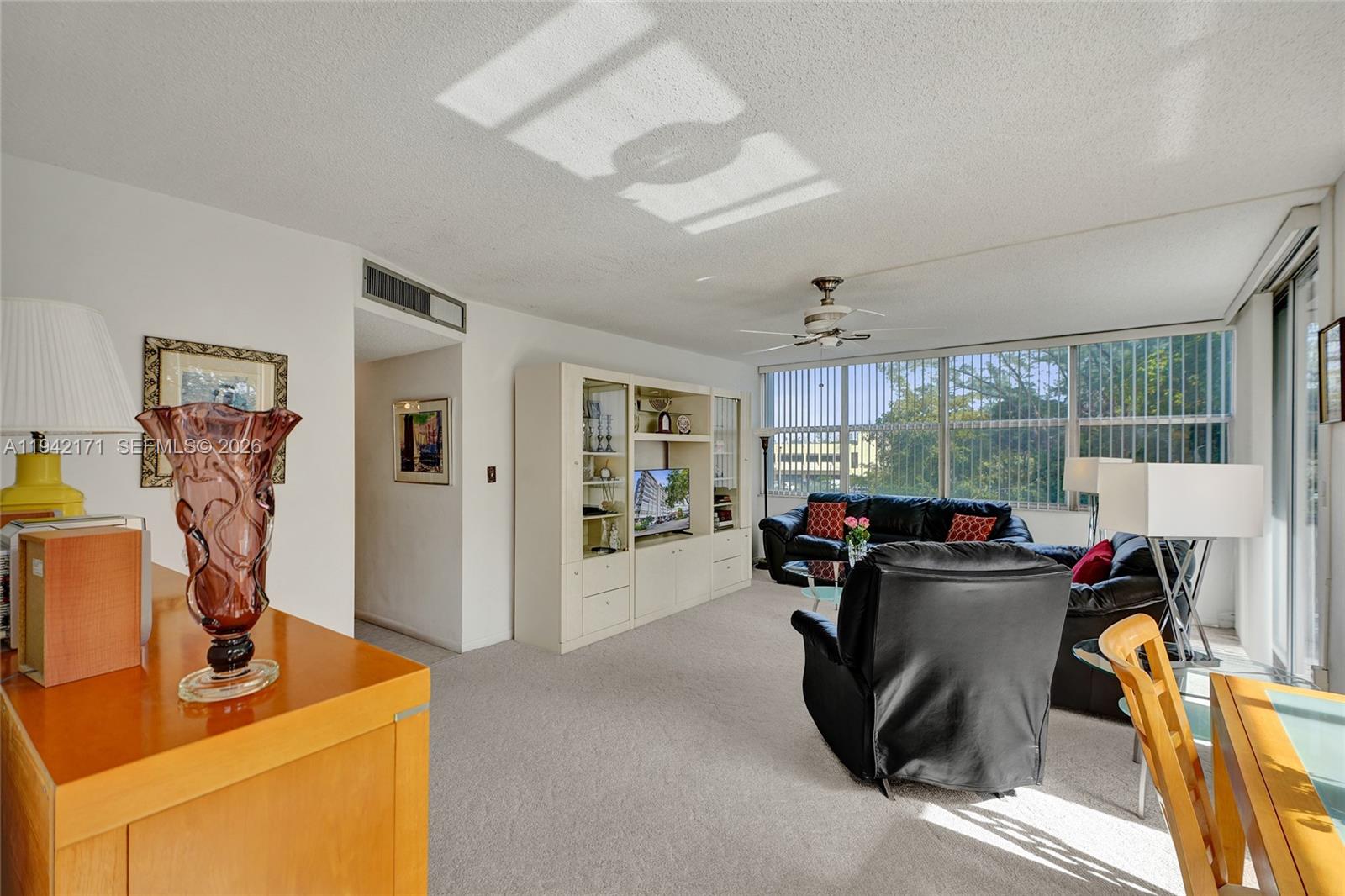 WILSHIRE CONDO - Residential