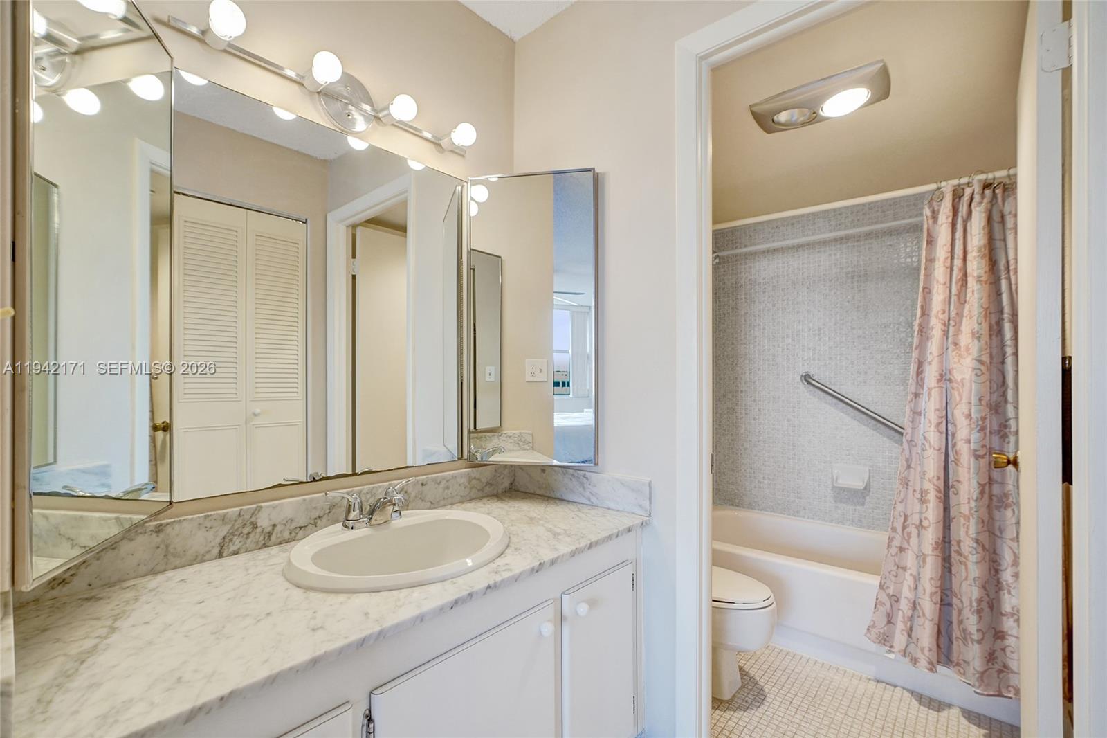 WILSHIRE CONDO - Residential