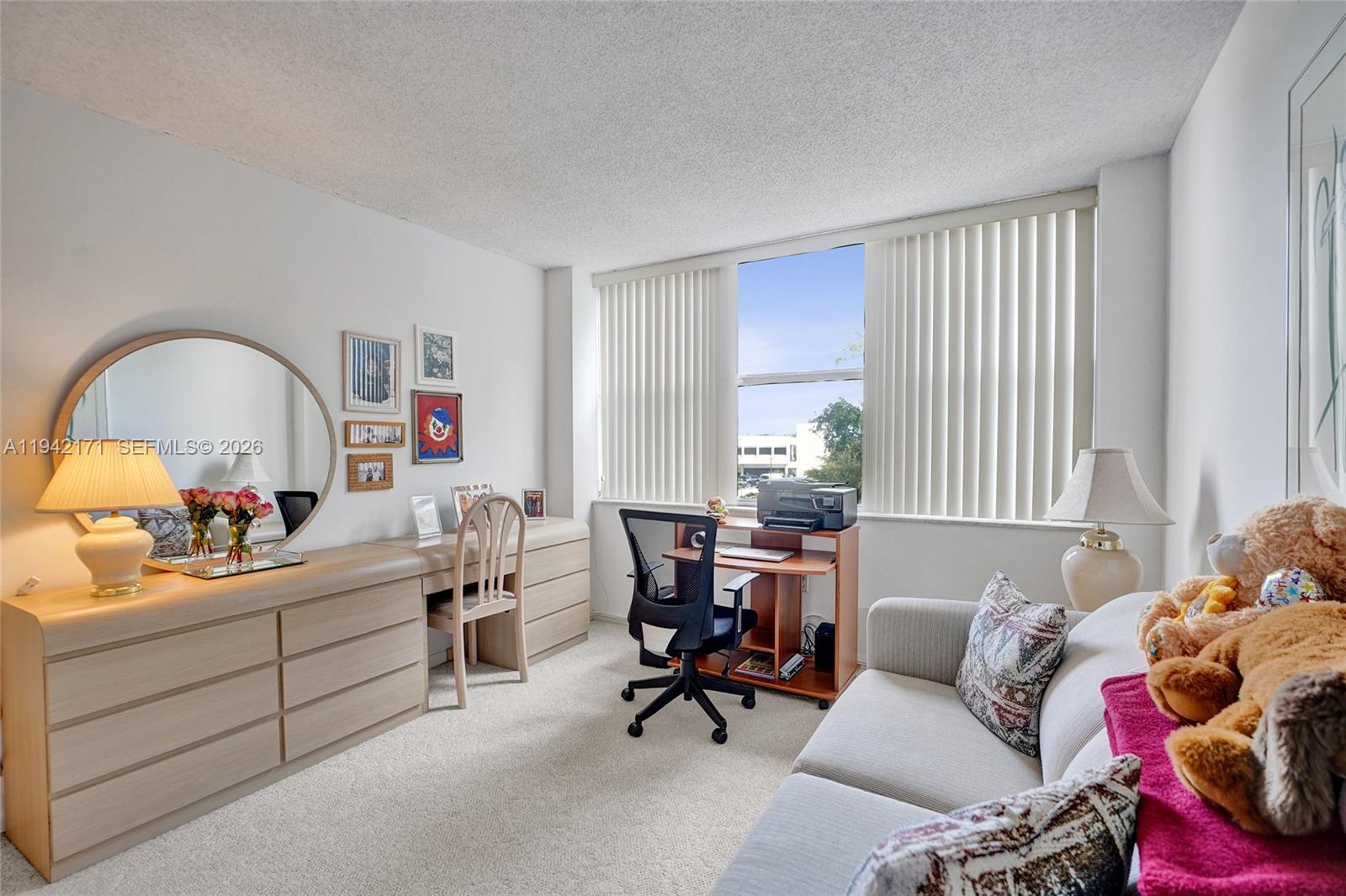 WILSHIRE CONDO - Residential