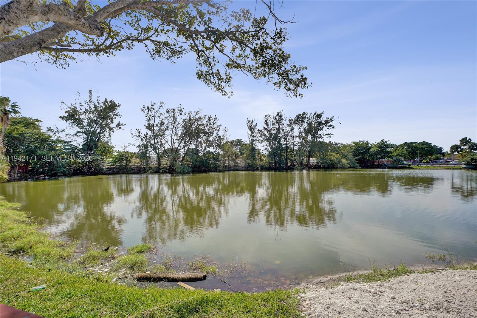 1300 NE Miami Gardens Dr 320E