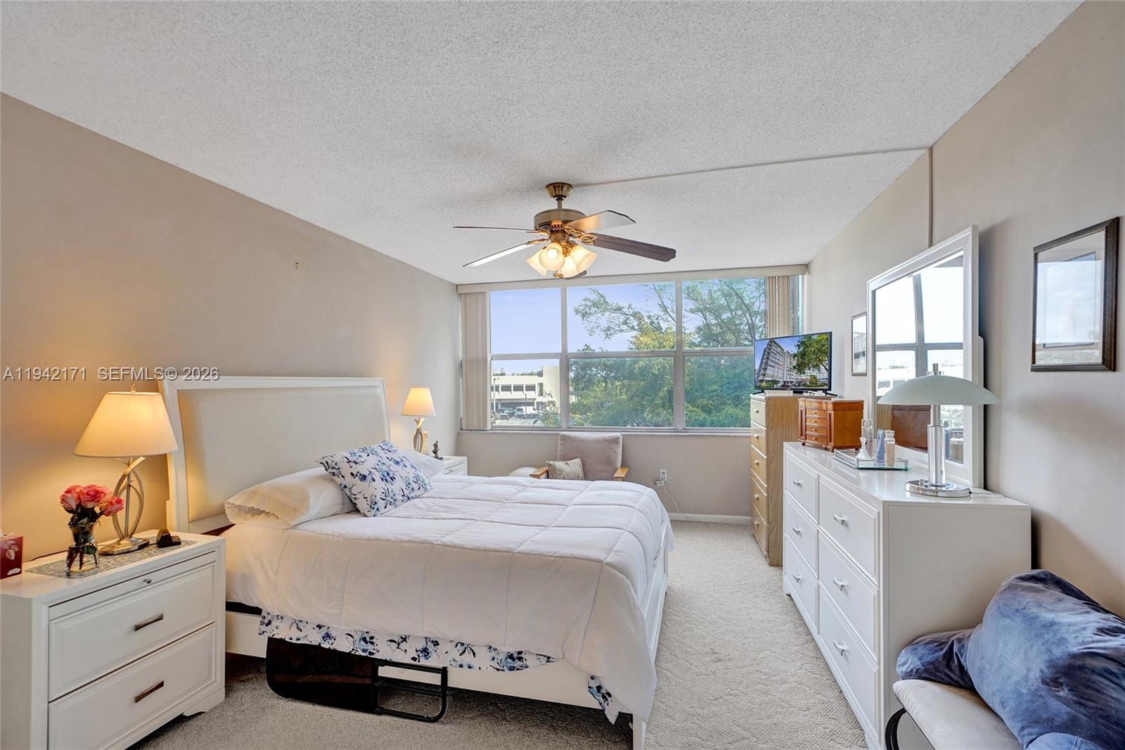 WILSHIRE CONDO - Residential