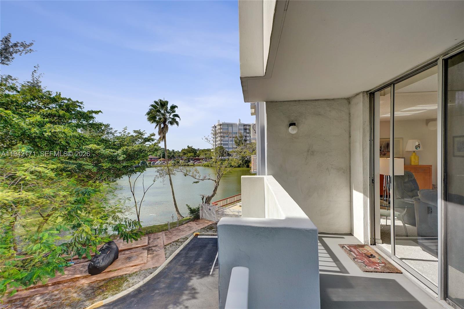 WILSHIRE CONDO - Residential