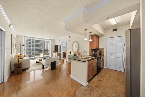 2000 N Bayshore Dr 1005 Miami FL 33137