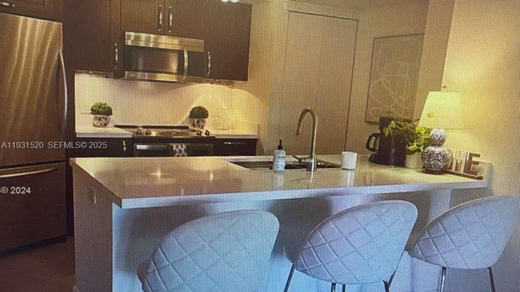 TURNBERRY VILLAGE SO TOWE - Residential Lease