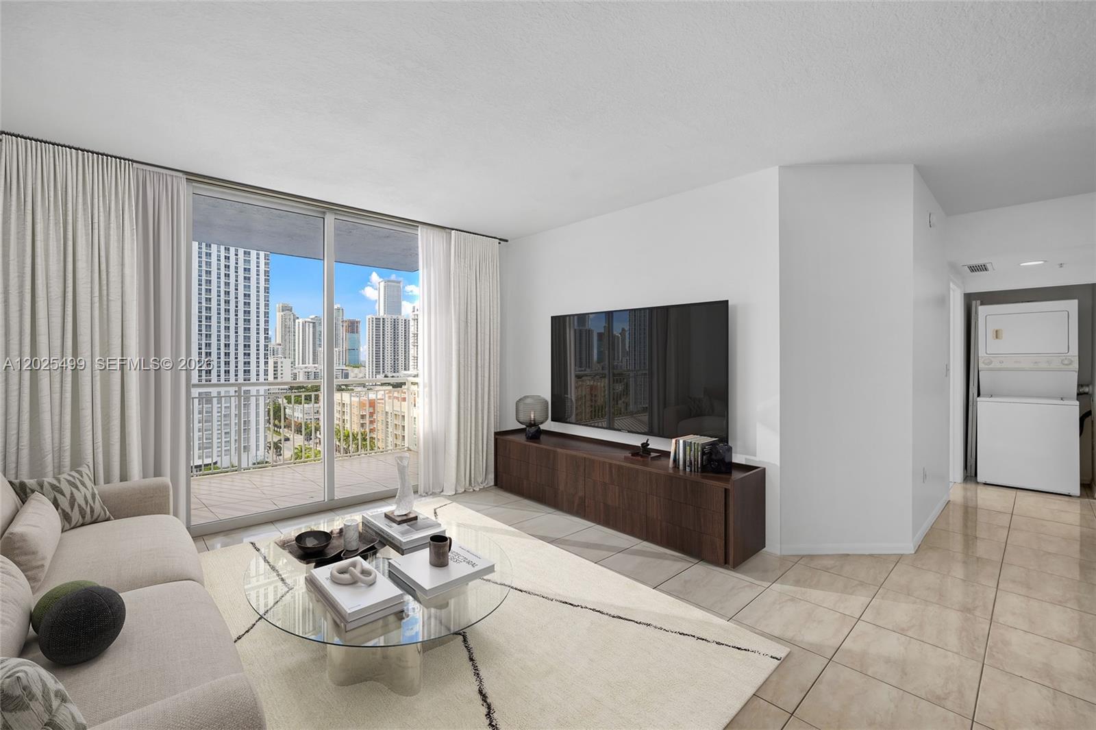 1800 BISCAYNE PLAZA CONDO - Residential