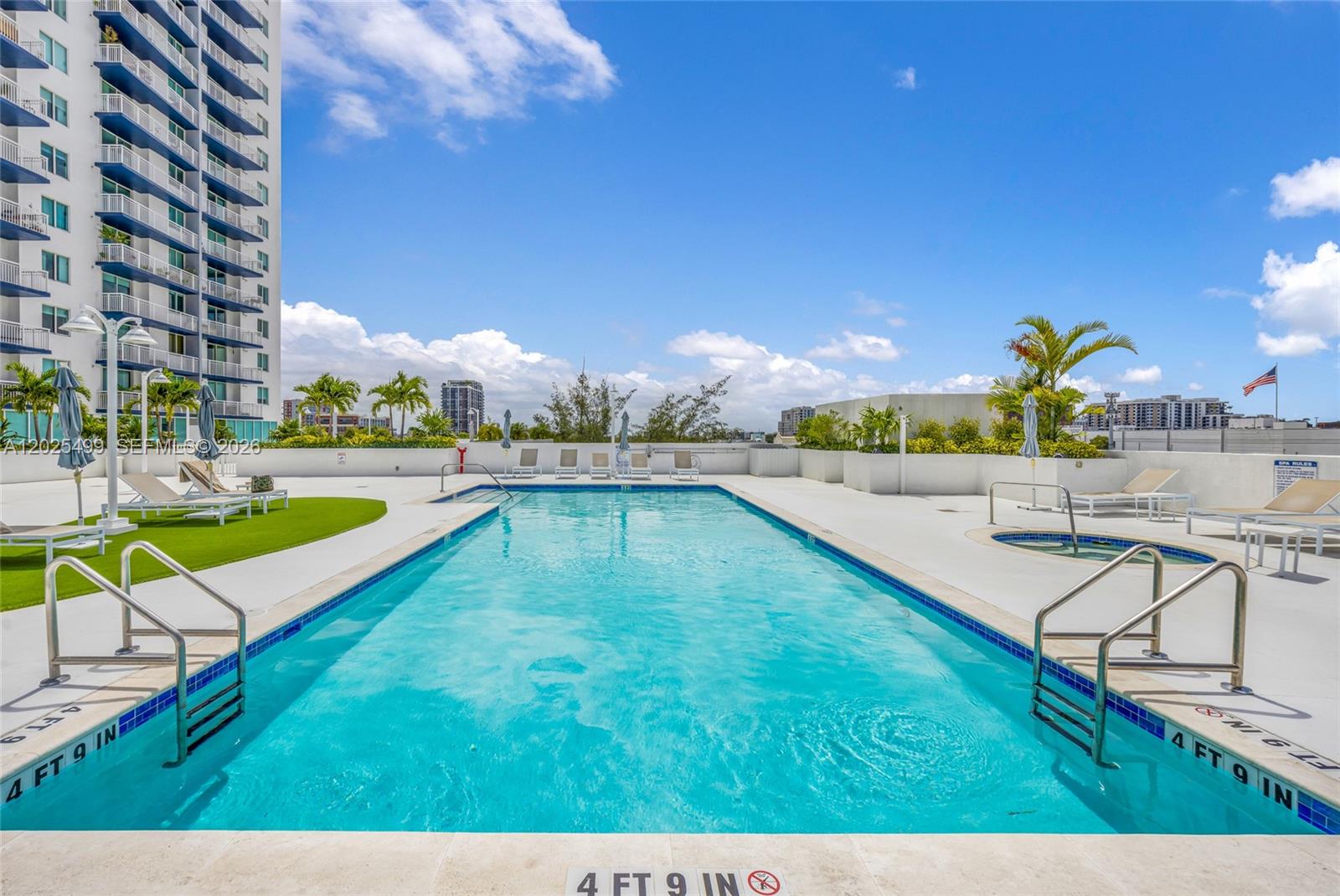 1800 BISCAYNE PLAZA CONDO - Residential