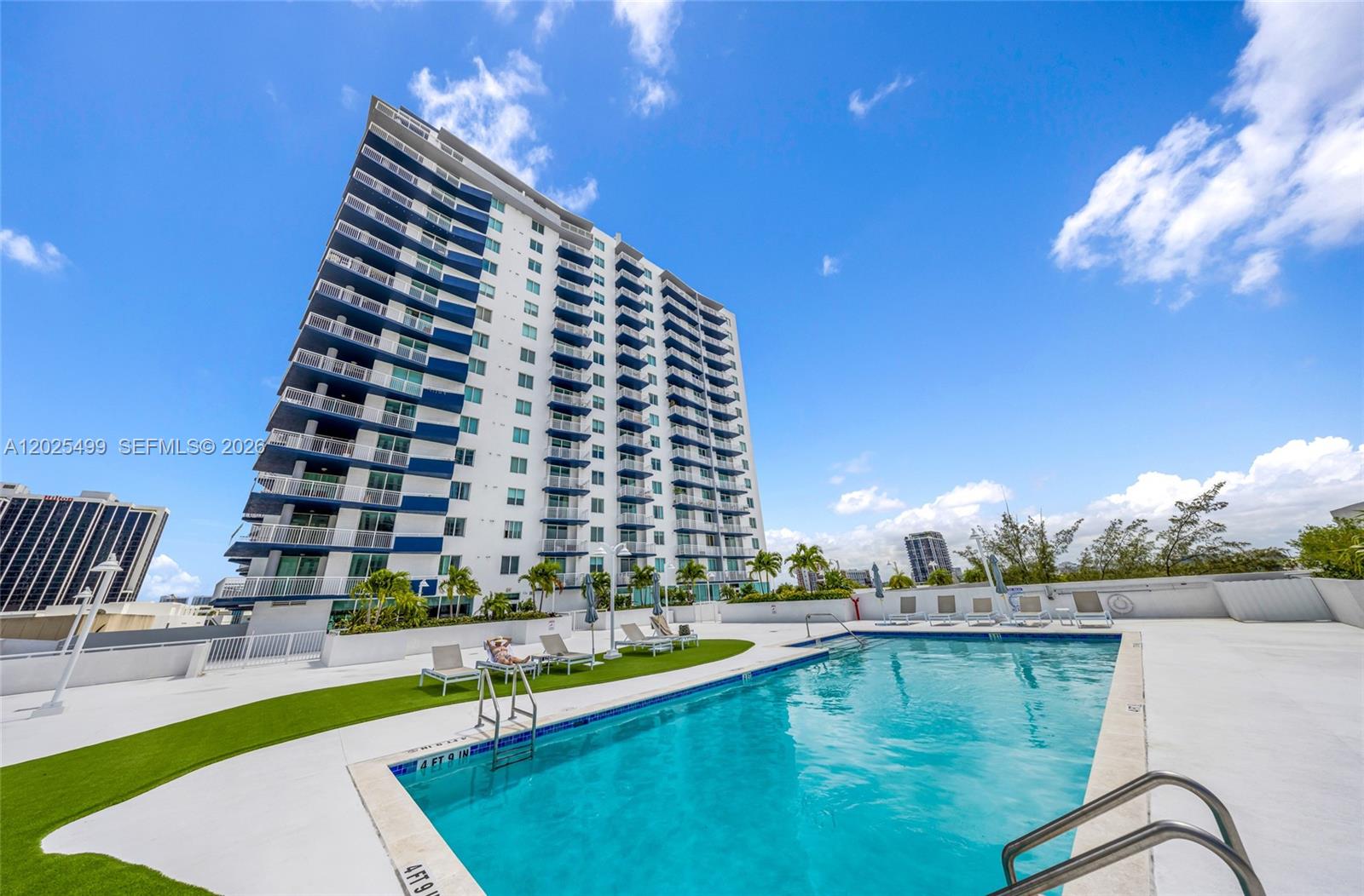 1800 BISCAYNE PLAZA CONDO - Residential