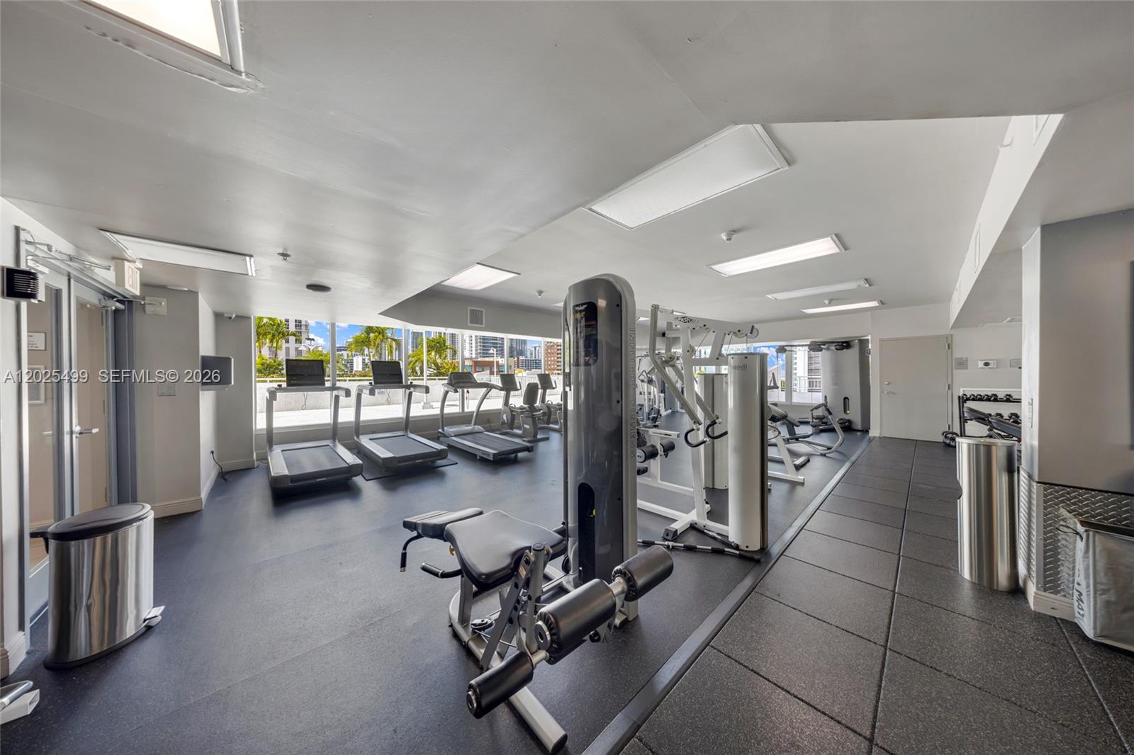 1800 BISCAYNE PLAZA CONDO - Residential